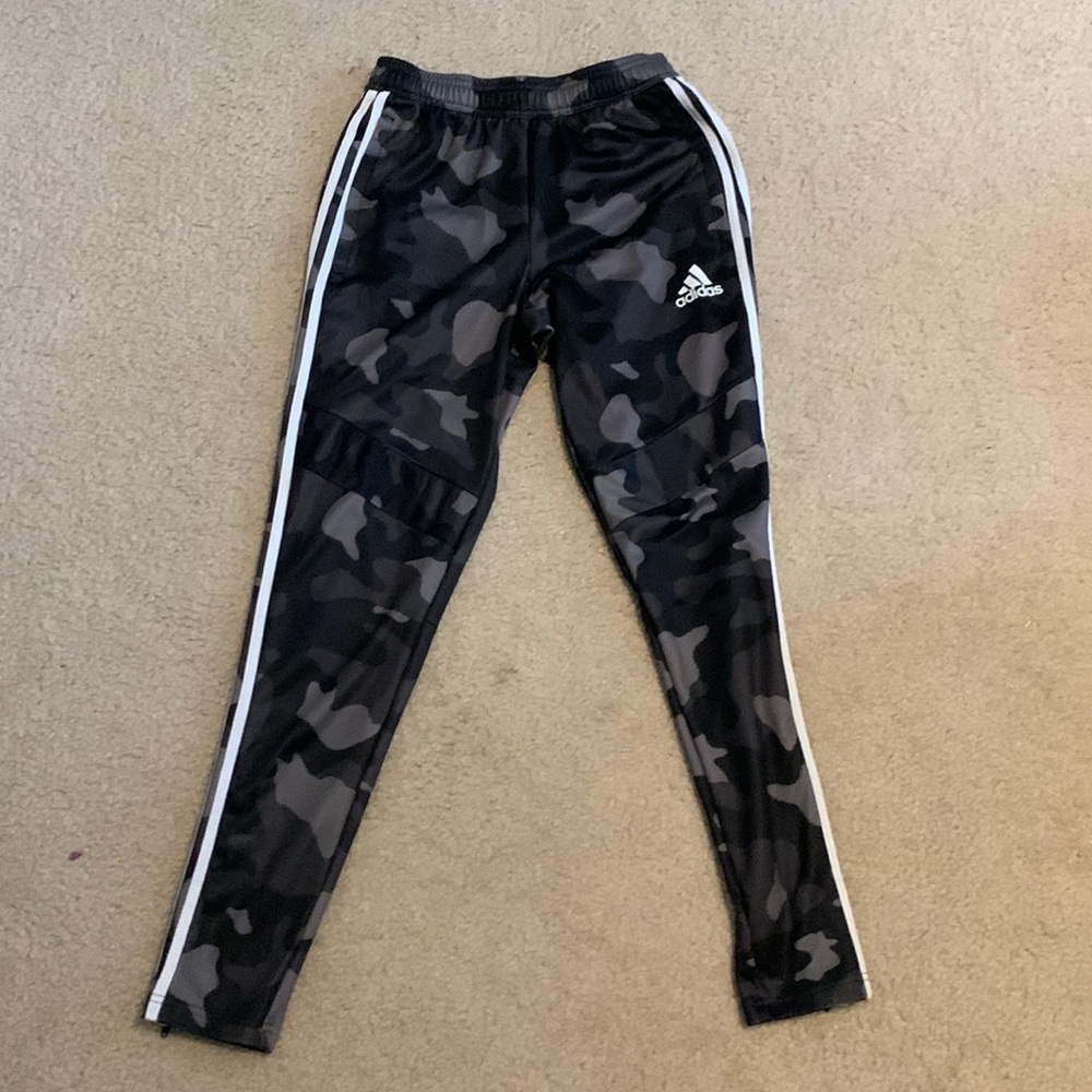 Adidas Mens three stripe pants size small camo